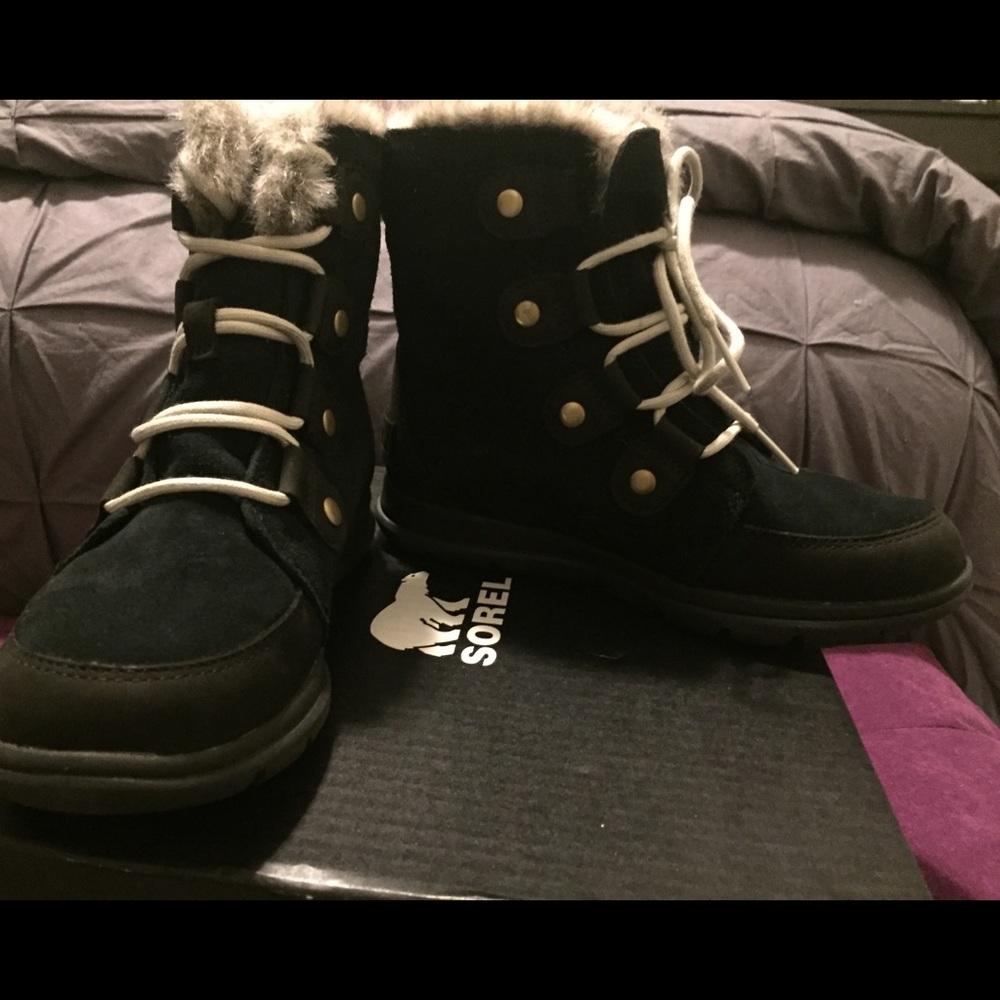 New in box Sorel boots size 6